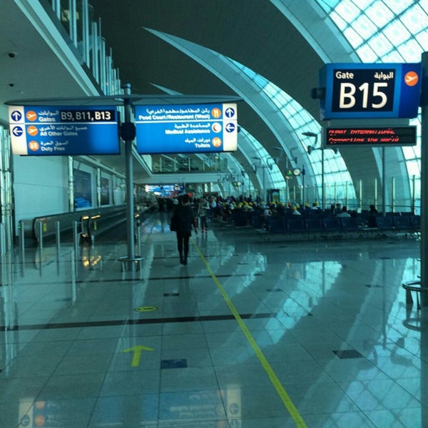 Foto tirada no(a) Aeroporto Internacional de Dubai (DXB) por Redha A. em 12/19/2014