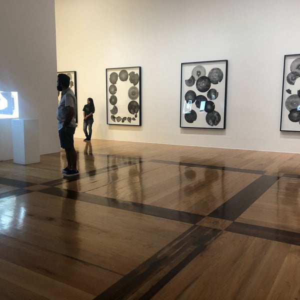 รูปภาพถ่ายที่ Museo de Arte Contemporáneo de Monterrey (MARCO) โดย Pleyis เมื่อ 4/19/2019