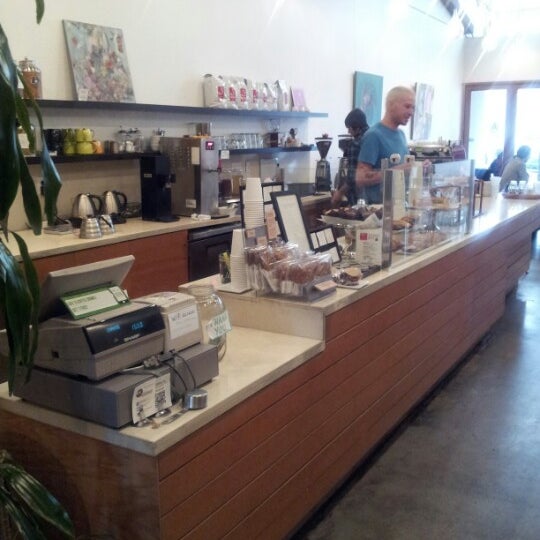 1/25/2013 tarihinde Ralph S.ziyaretçi tarafından Bru Coffeebar'de çekilen fotoğraf