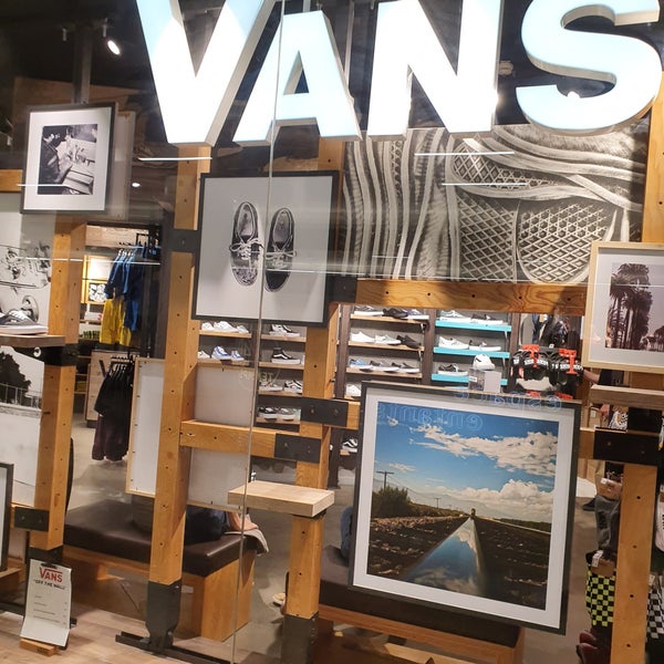 boutique vans rue du faubourg saint antoine