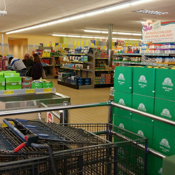 ALDI Grocery Store in Little Canada