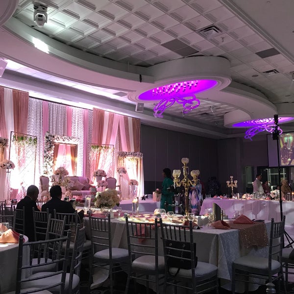 Apollo Convention Centre - Convention Center in Mississauga