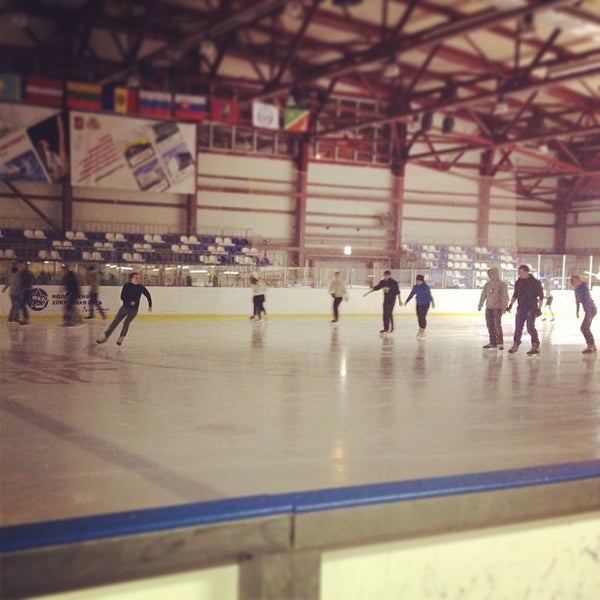 Зеленоградский ледовый дворец