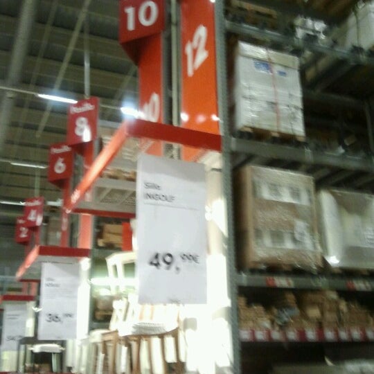 Das Foto wurde bei IKEA von Bambolì am 9/14/2012 aufgenommen