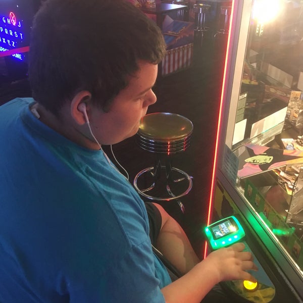 Photo taken at Dave &amp; Buster&#39;s by Ryan T. on 1/13/2019
