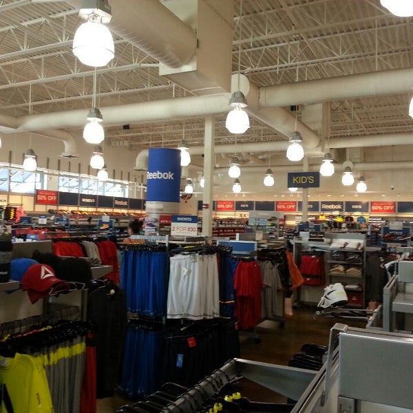 reebok store michigan