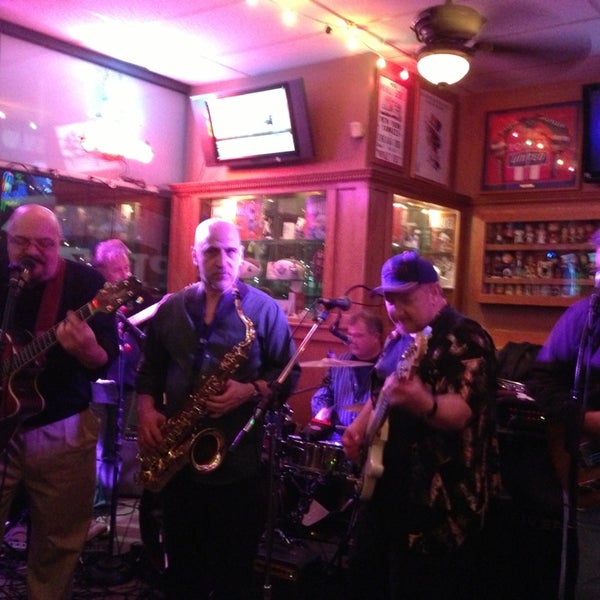 Photos at Coach's Corner 31 tips