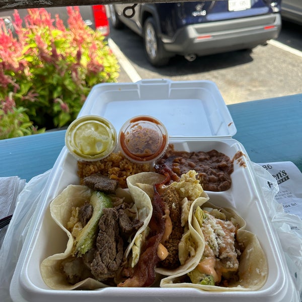 Tyson's Tacos Taco Restaurant in Hyde Park