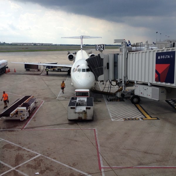 Philadelphia Airport Escorts