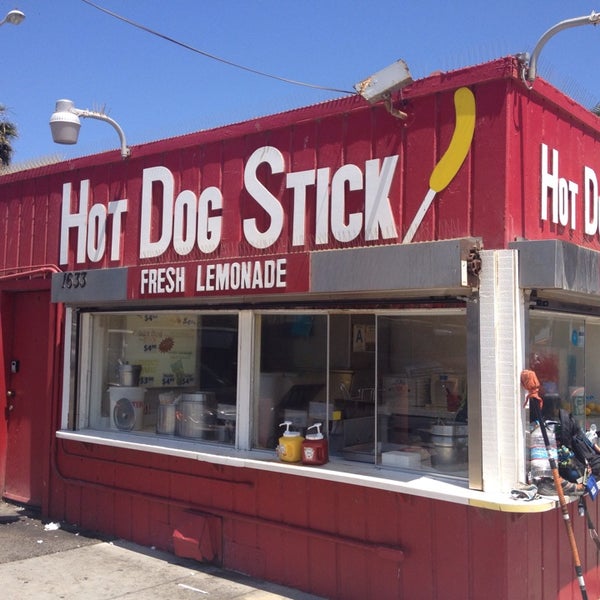 Photo taken at Hot Dog on a Stick by Elleen on 6/4/2013