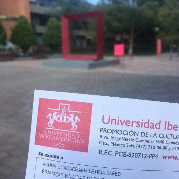 รูปภาพถ่ายที่ Universidad Iberoamericana โดย Safed เมื่อ 9/20/2017