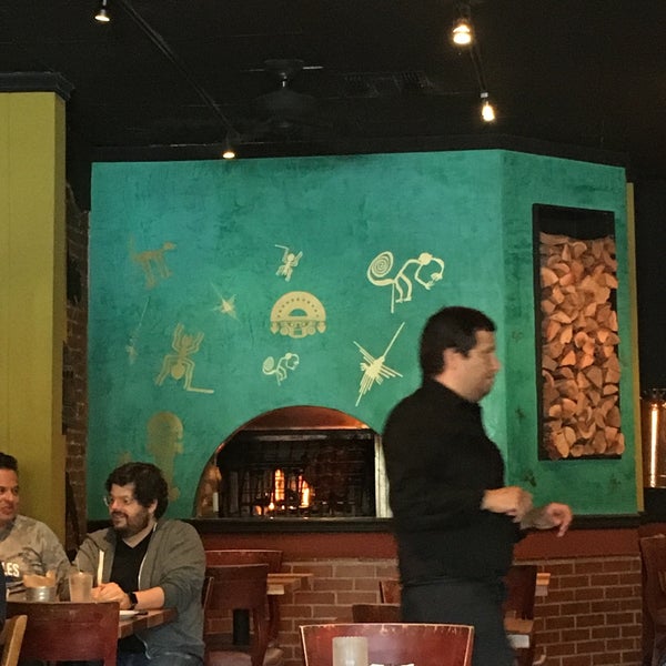 6/23/2017にJoshua W.がLola&#39;s Peruvian Restaurantで撮った写真