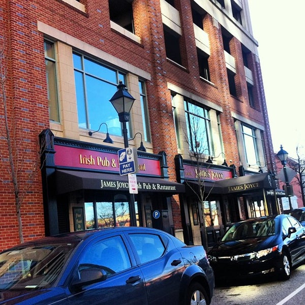 3/9/2013にquinがJames Joyce Irish Pubで撮った写真