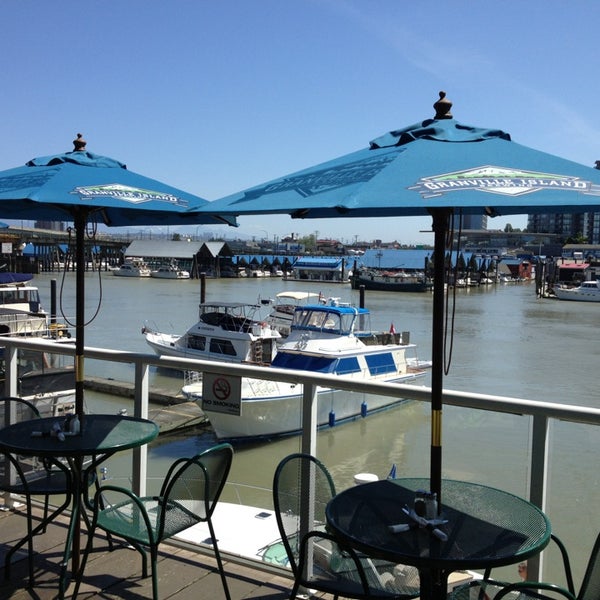 Photo taken at Pier 73 Restaurant - Closed for Renovations by Ian on 7/6/2013