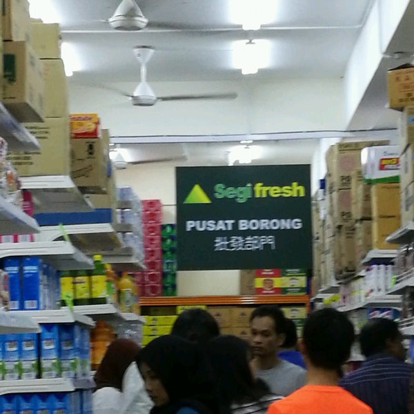 Segi Fresh Supermarket In Tanjong Malim