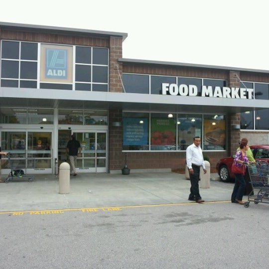 ALDI Grocery Store in Cary