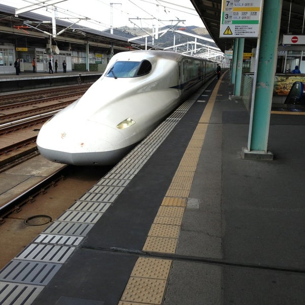 新山口駅 新幹線ホーム 山口市 山口県