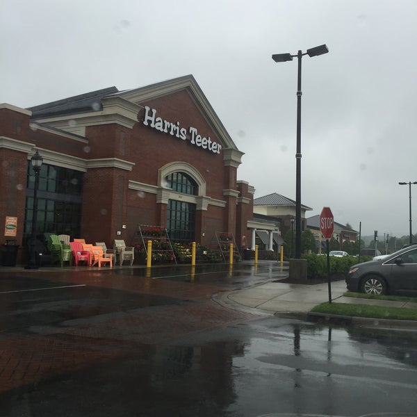 Harris Teeter Supermarket