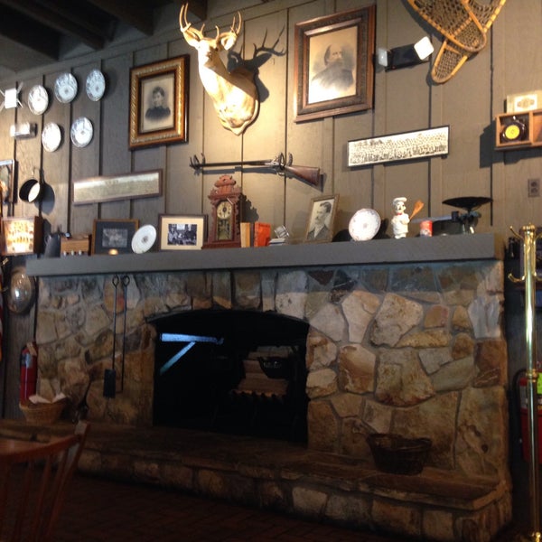Cracker Barrel Old Country Store Kanawha City 13 tips from 677 visitors