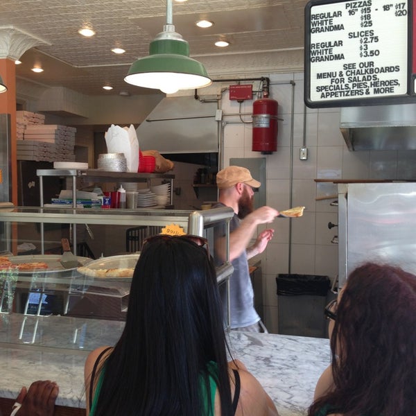 7/5/2013 tarihinde Josh C.ziyaretçi tarafından Rosco&#39;s Pizza'de çekilen fotoğraf