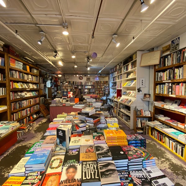 Photo taken at Spoonbill &amp; Sugartown Books by J N. on 2/4/2020