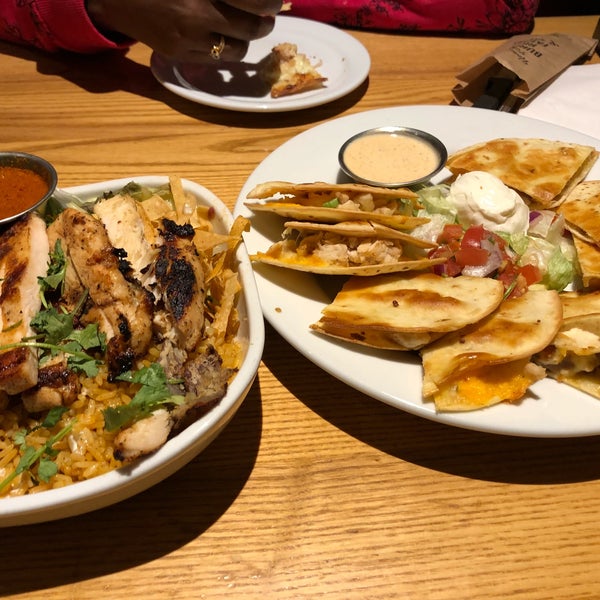 Photo taken at Chili&#39;s Grill &amp; Bar by Pravin R. on 3/20/2018