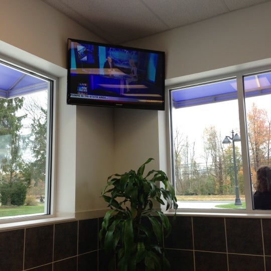 Photos at The Promenade Car Wash 4 tips from 107 visitors