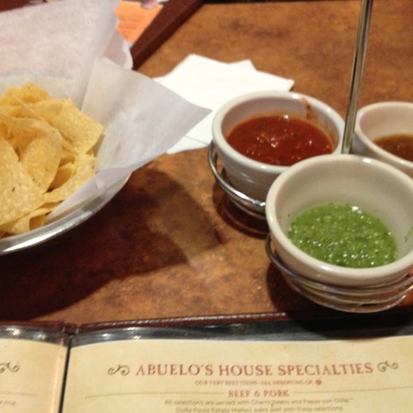 Photo taken at Abuelo&#39;s Mexican Restaurant by Caroline on 5/28/2013
