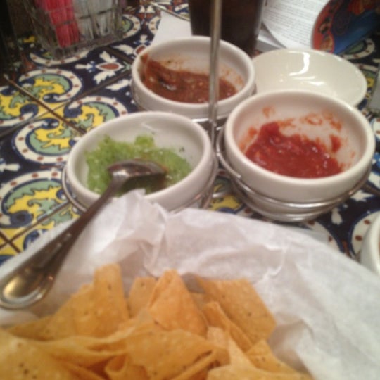 รูปภาพถ่ายที่ Abuelo&#39;s Mexican Restaurant โดย J เมื่อ 11/1/2012