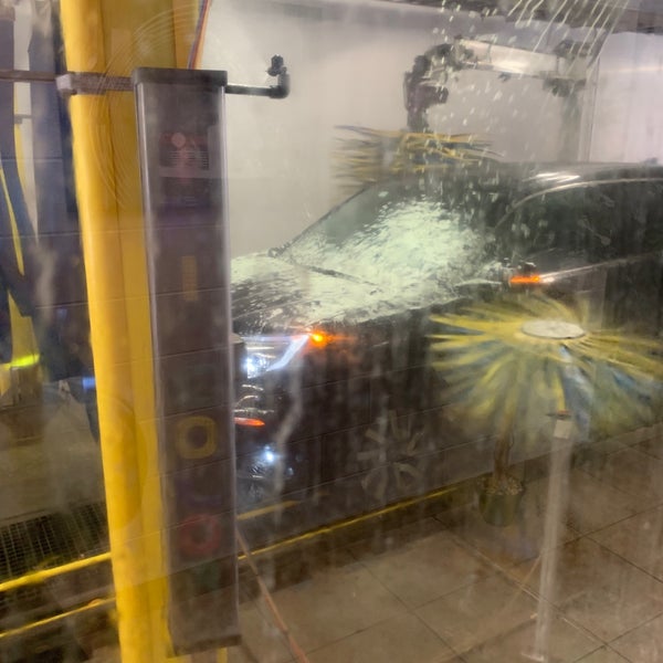 Full Service Car Wash Brookfield, WI