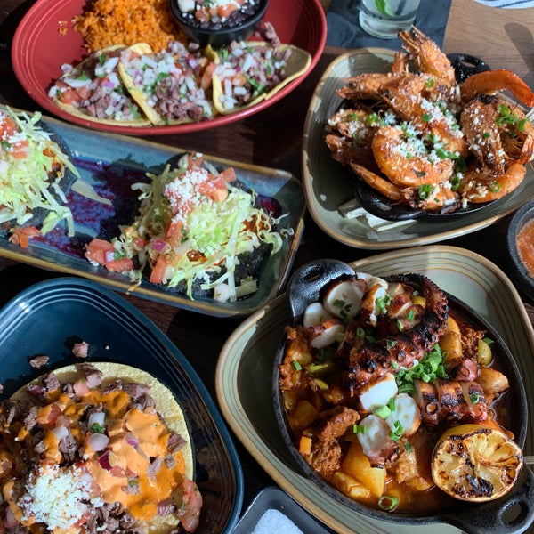 Das Foto wurde bei SOL Mexican Cocina | Newport Beach von Clara S. am 1/26/2019 aufgenommen