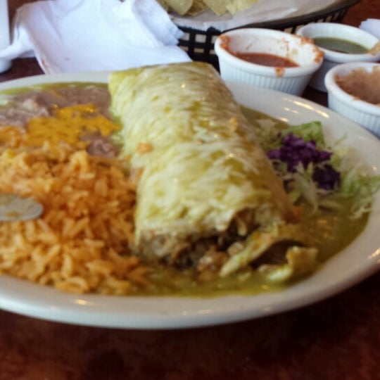 Photo taken at Moreno&#39;s Mexican Grill by Tary T. on 8/31/2013