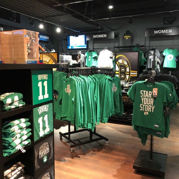 Photos at Boston Bruins Proshop - Downtown Boston - 12 tips from 1052  visitors