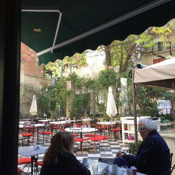 Foto tomada en Museo Evita Restaurant &amp; Bar  por Pao D. el 5/3/2015