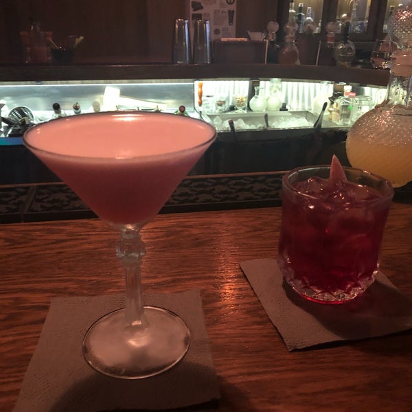 Foto tirada no(a) Apotheke Bar por Olga B. em 6/20/2019