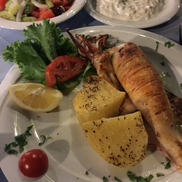7/4/2016 tarihinde Batuziyaretçi tarafından Agkyra Fish Restaurant'de çekilen fotoğraf