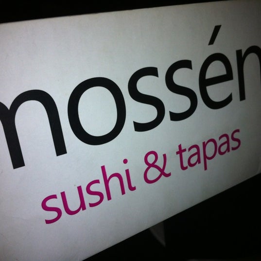 Снимок сделан в Mossén Sushi &amp; Tapas пользователем Carlos 1/12/2013
