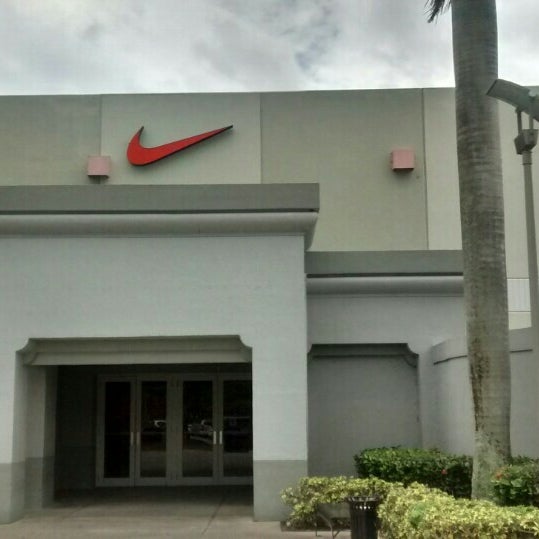 sawgrass nike factory store