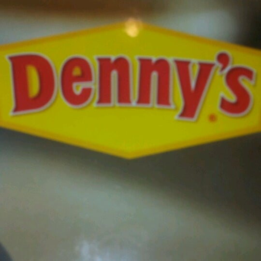 Photo taken at Denny&#39;s by Simao G. on 12/12/2012