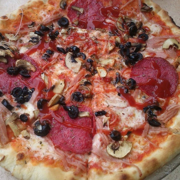 Cea mai buna pizza Quattro Stagioni din Ploiesti.