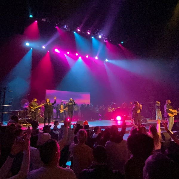 Foto Di Hillsong Church Nyc Garment District New York City Ny