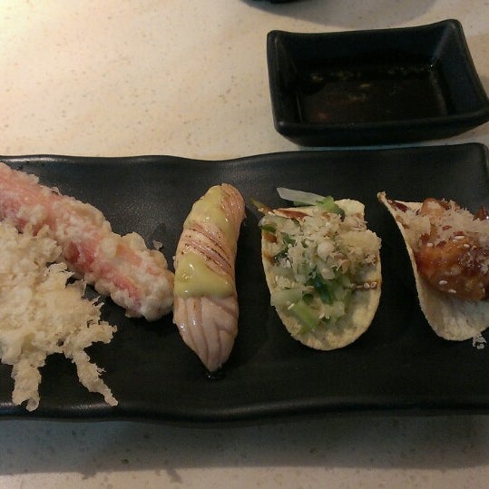 Foto tomada en Heart Sushi  por MJ P. el 1/7/2014