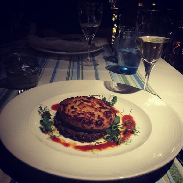 9/14/2014 tarihinde Maria T.ziyaretçi tarafından Elia Greek Restaurant'de çekilen fotoğraf