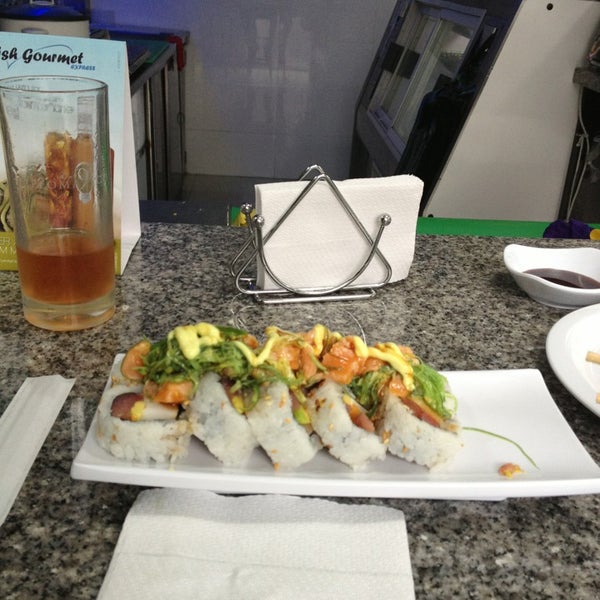 รูปภาพถ่ายที่ Fish Gourmet Express โดย Alejandro เมื่อ 6/14/2013