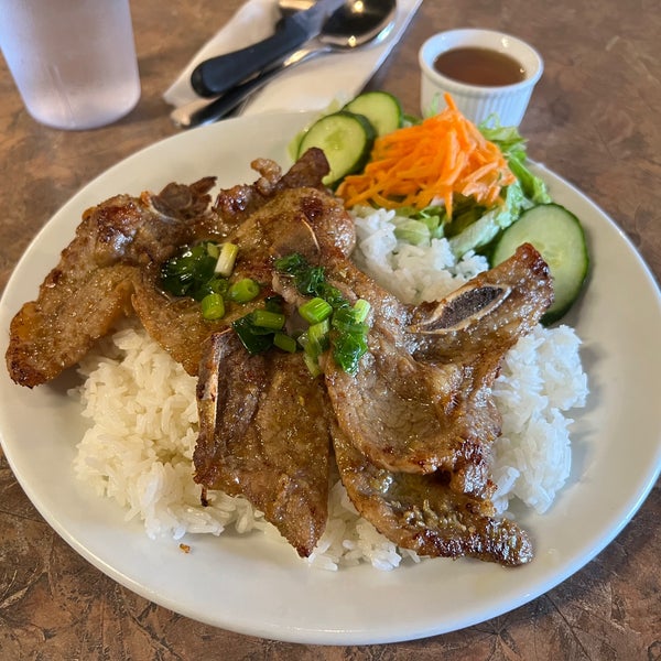 Pho Tan Vietnamese Beef Noodle Soup & Bubble Tea Kerrisdale 8 tips