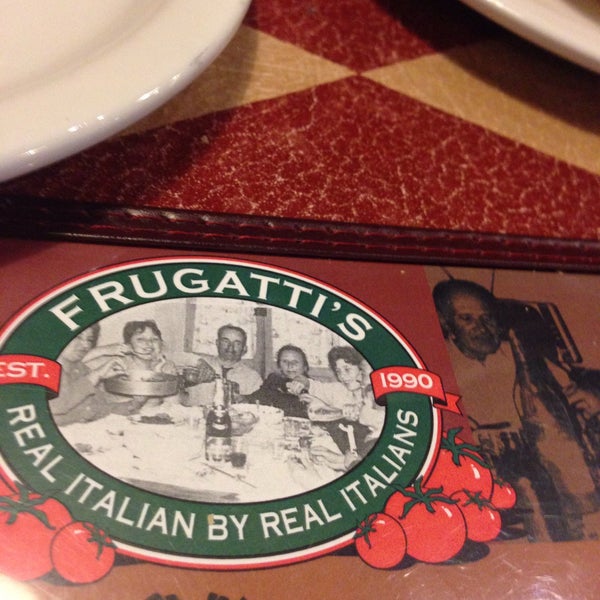 Photo taken at Frugatti&#39;s Italian Eatery by Fernando H. on 5/10/2015