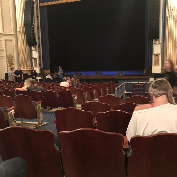 Das Foto wurde bei Pantages Theatre von Katie am 9/15/2018 aufgenommen