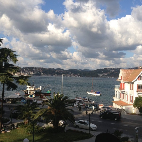 Photo taken at Villa Balık by Öznur B. on 8/21/2013