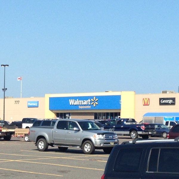 Photos at Walmart Thunder Bay, ON