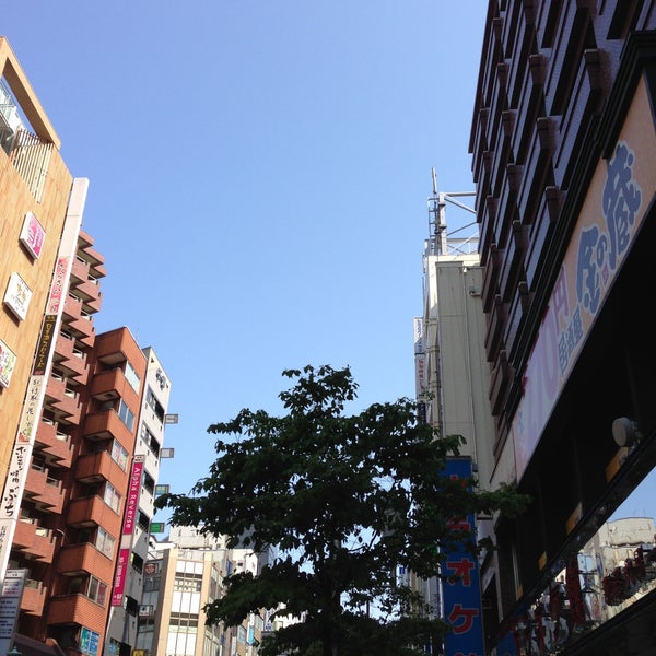 新宿西口駅 D5出口 歌舞伎町 東京 東京都